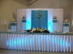 Dekoration - Brautpaartisch mit Hintergrund
